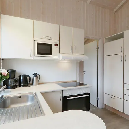 Holiday home Frische Brise 21 - Dorf 3 Priwall